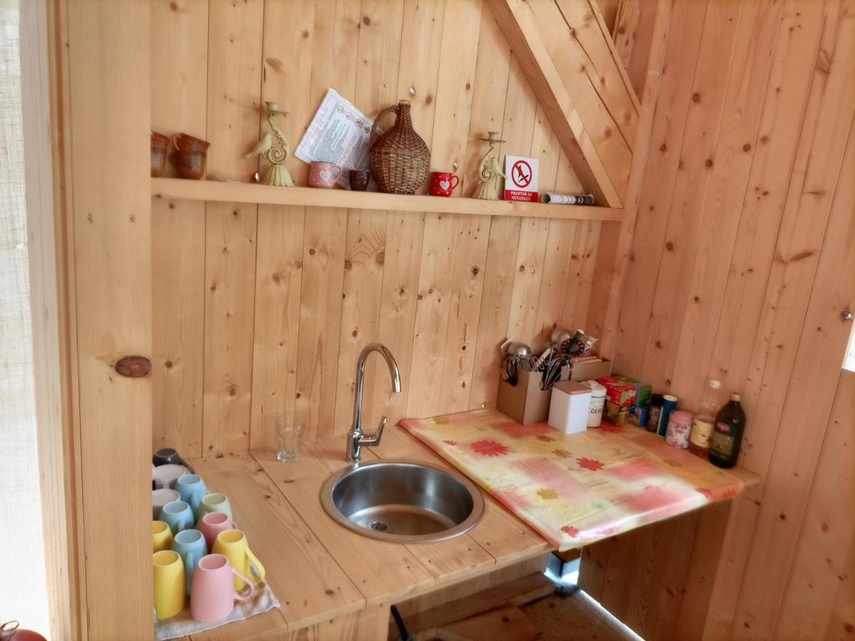Kamp Beli Gaber Hotel Stari Trg pri Lozu Luaran gambar