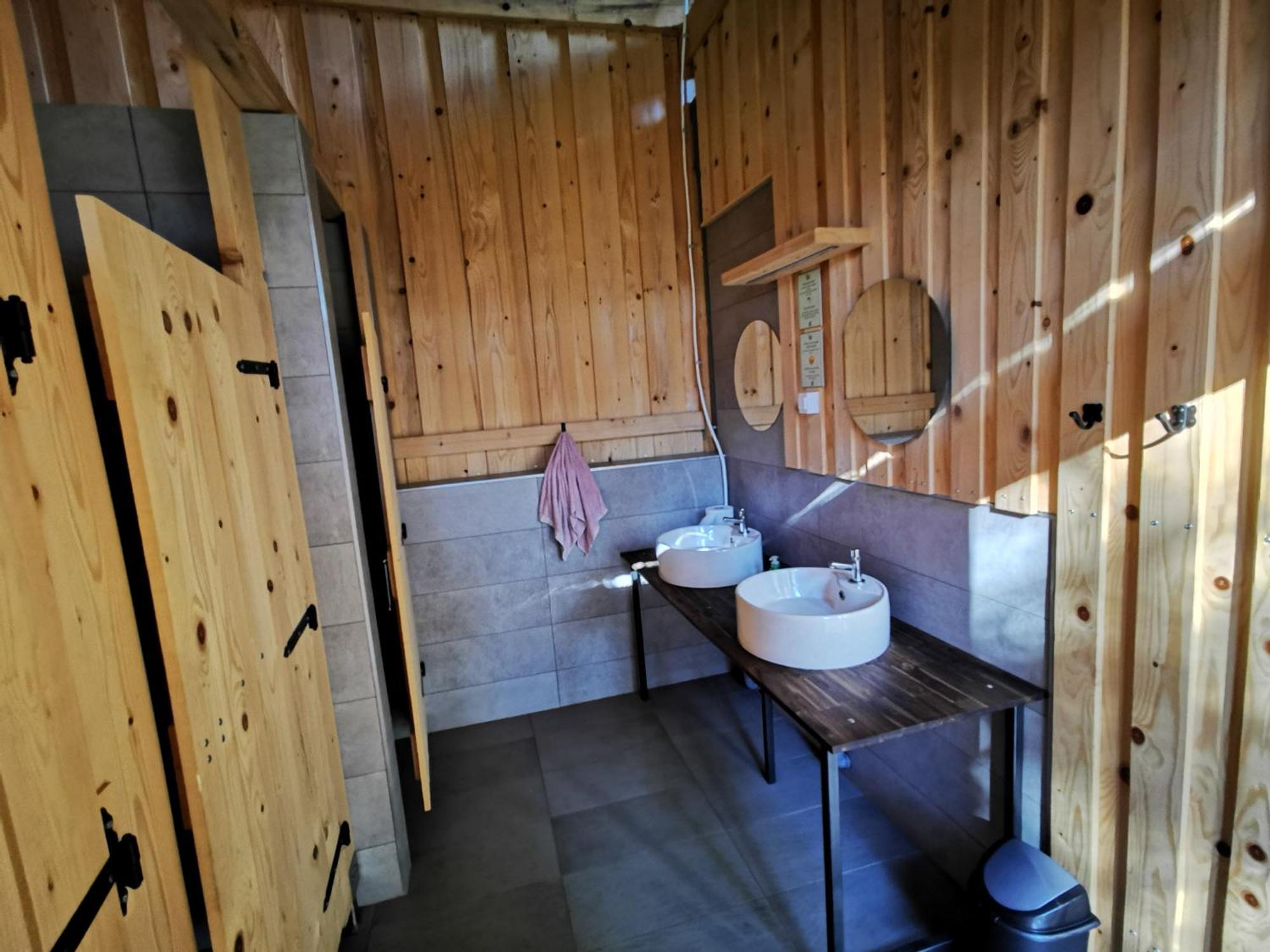 Kamp Beli Gaber Hotel Stari Trg pri Lozu Luaran gambar