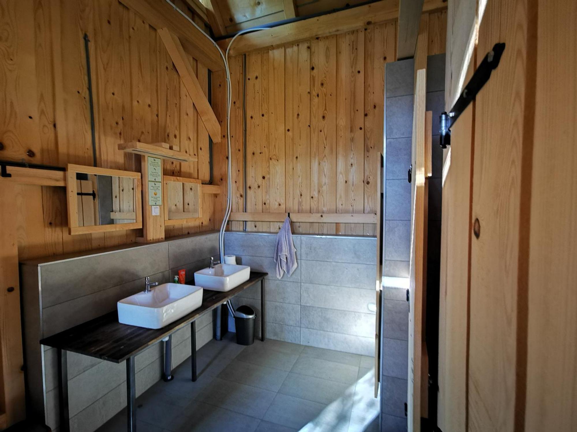 Kamp Beli Gaber Hotel Stari Trg pri Lozu Luaran gambar